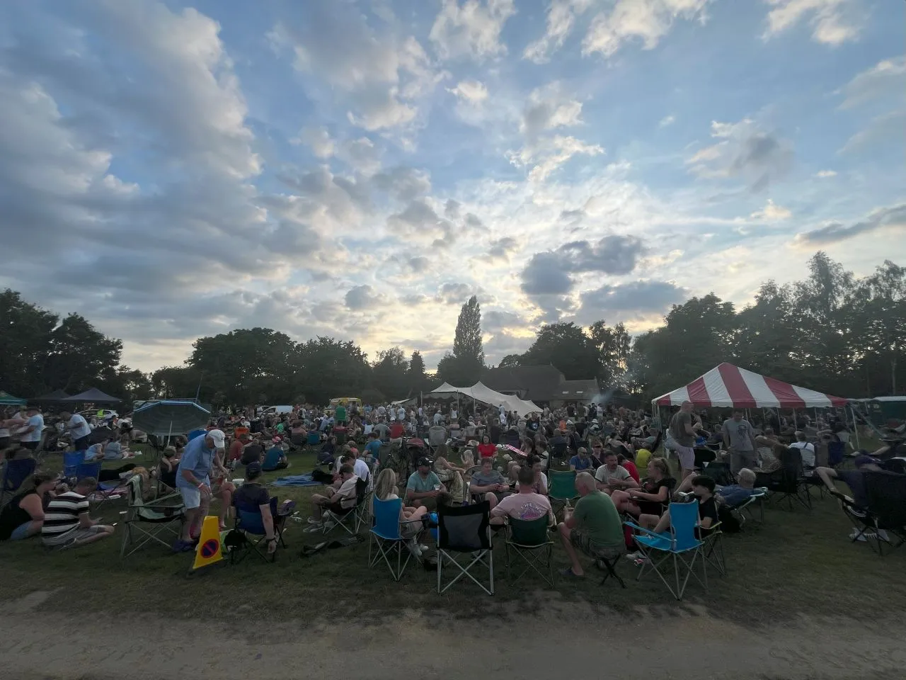 camping_bar.webp